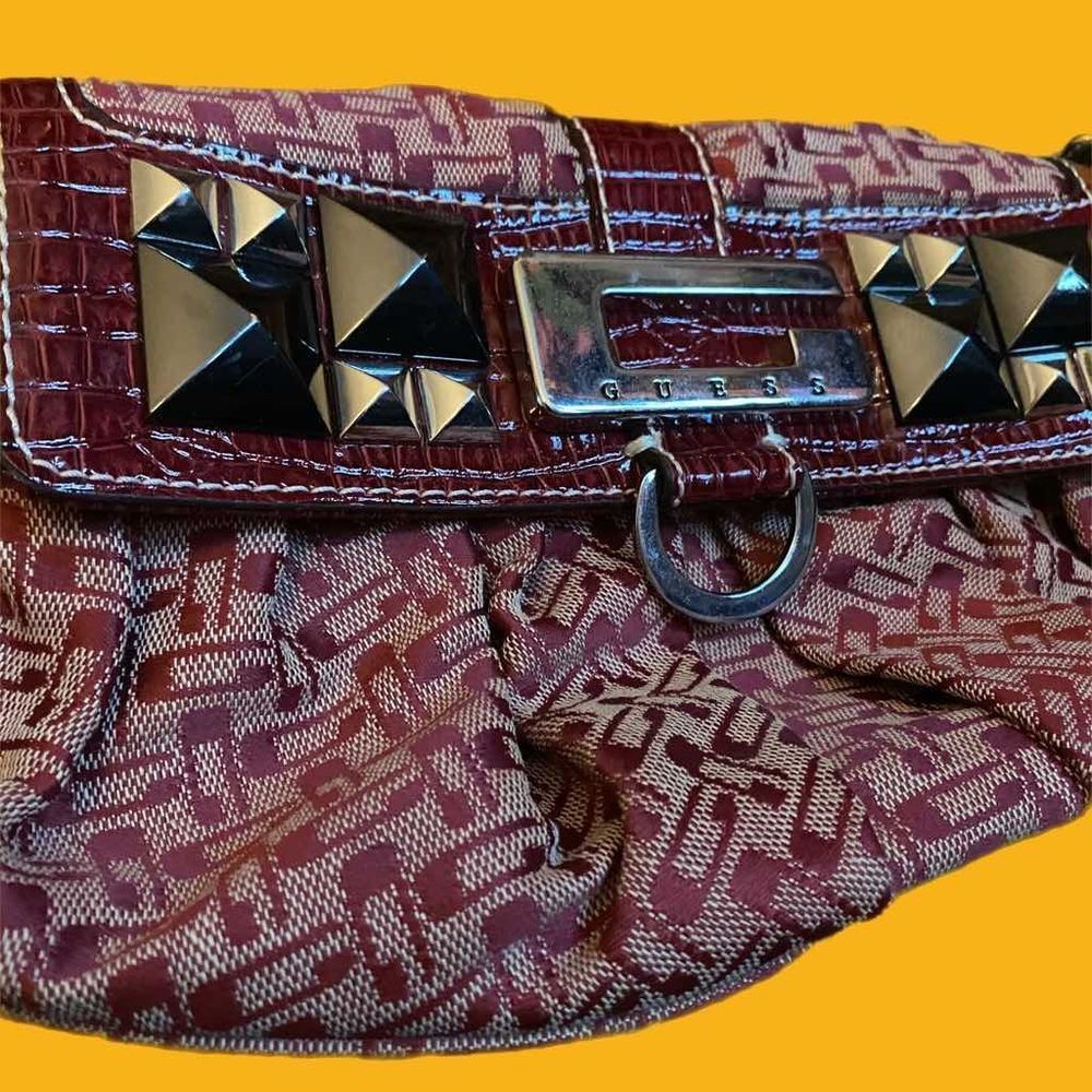 Guess Leather Y2K Vintage Shoulder Bag - Picture 3 of 4